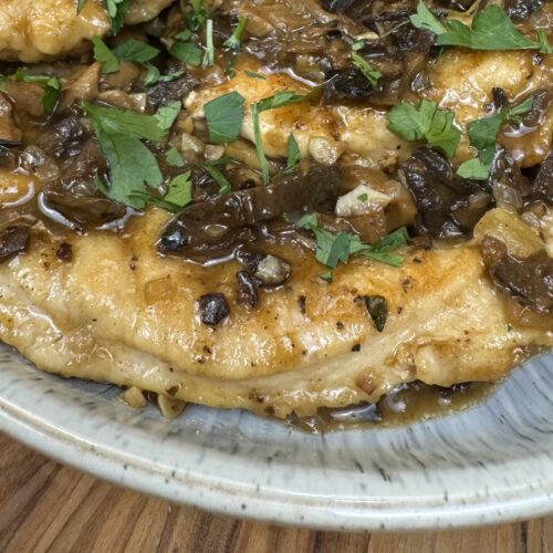 Chicken marsala close up