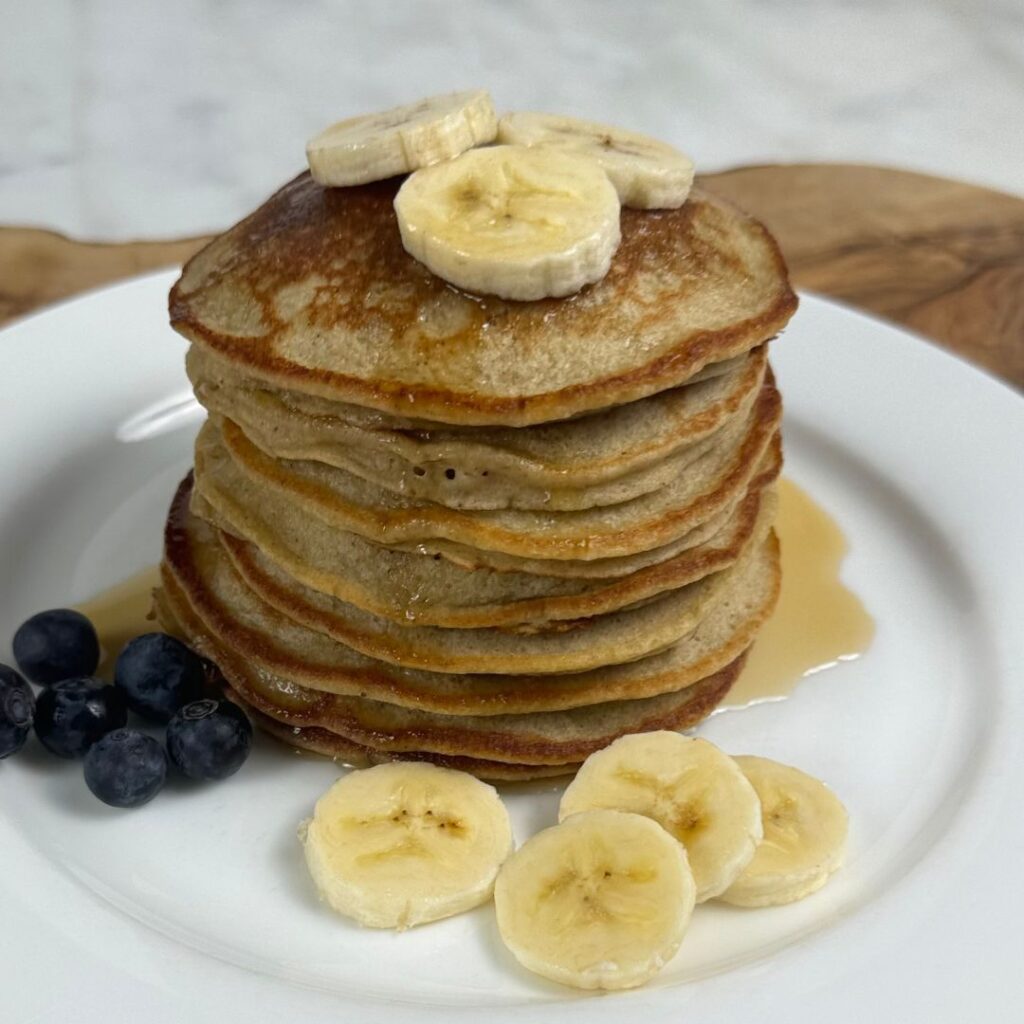 banana oatmeal pancakes